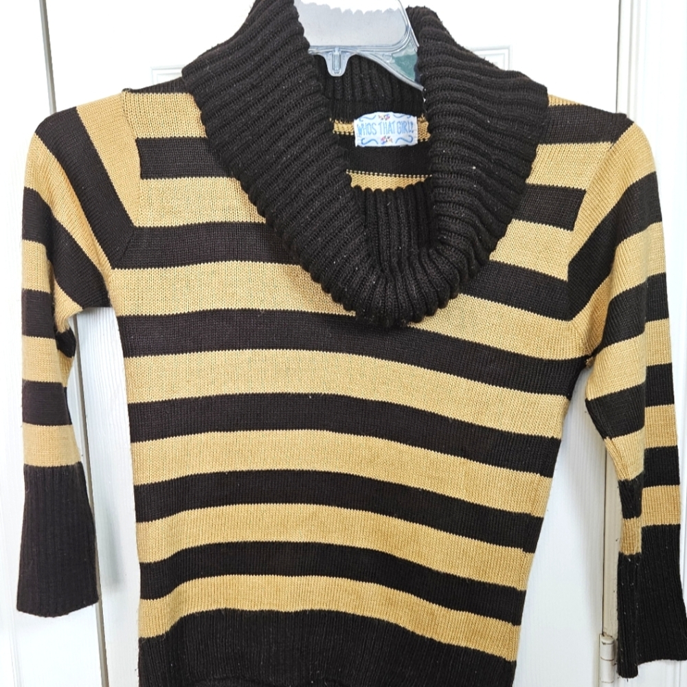 Who's that girl! striped cowl 3/4 sleeve sweater